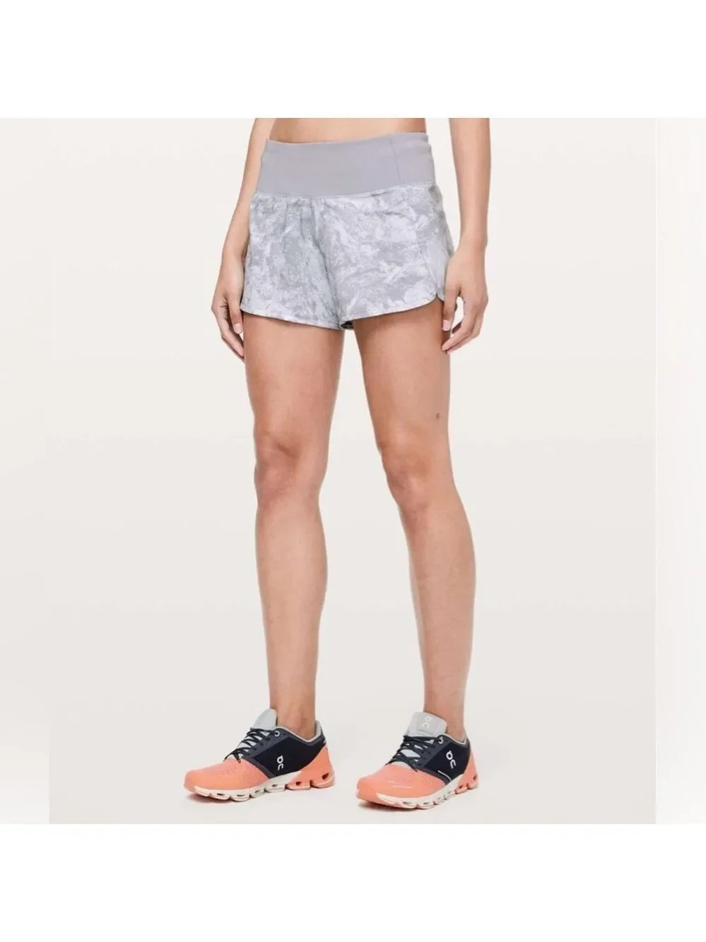 Lululemon Run Times Short II 4” Inseam Low Rise Washed Marble White Grey SZ 12